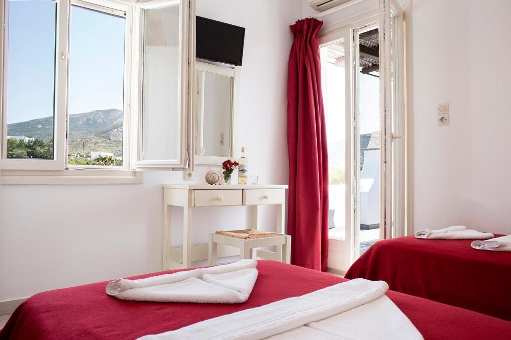 Marili Apartments Studios Parasporos Chambre photo