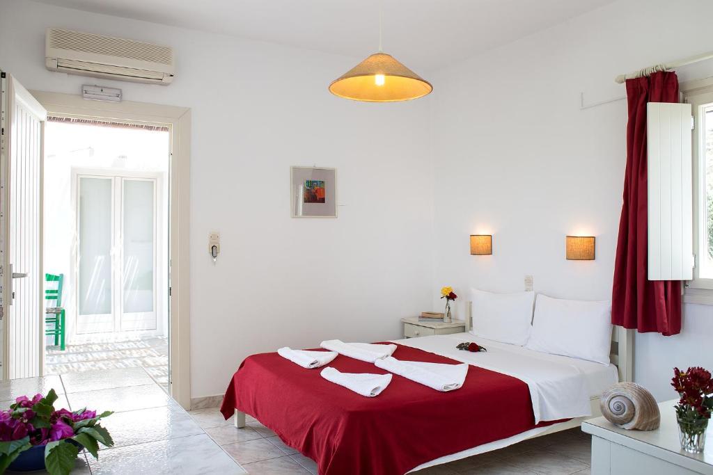 Marili Apartments Studios Parasporos Chambre photo