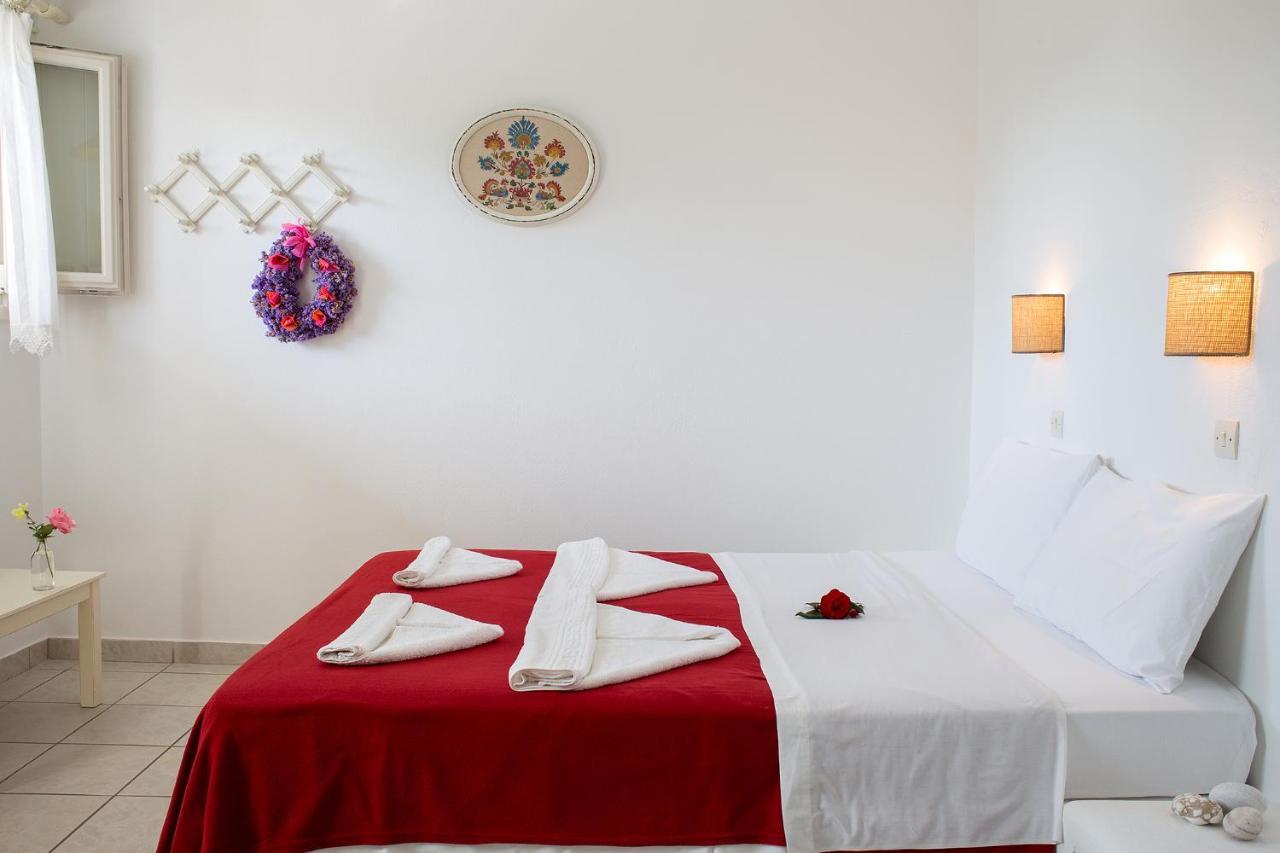 Marili Apartments Studios Parasporos Chambre photo